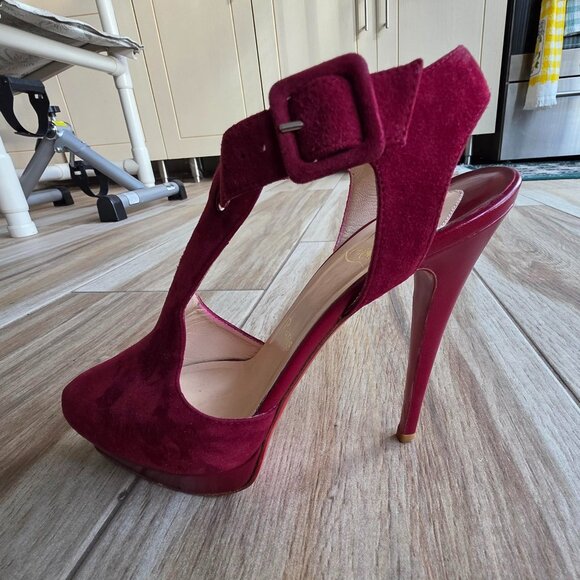 Christian Louboutin Orlan Red Leather Suede 140  Peep-Toe T-Strap Eur. 38.5 - Picture 1 of 14